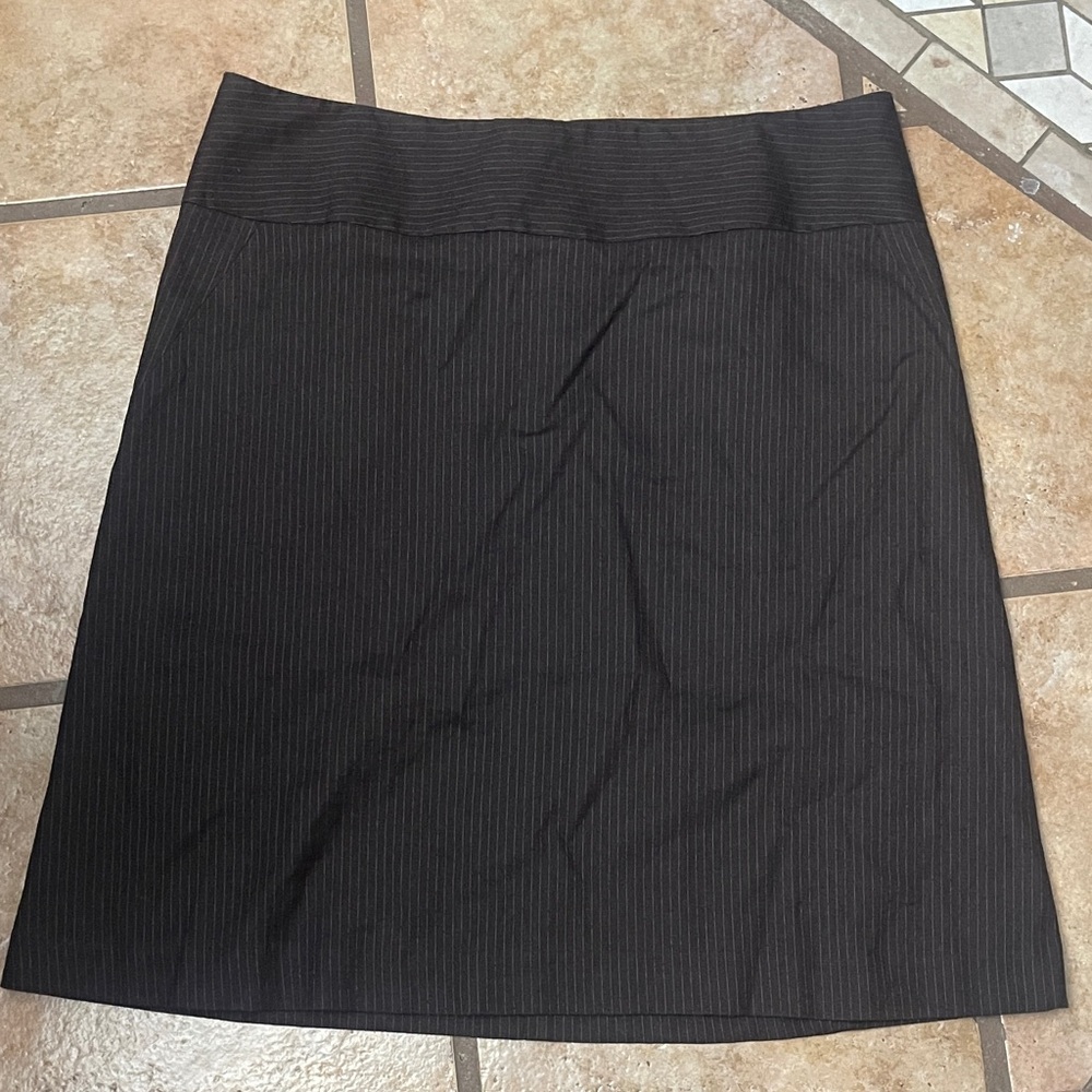 Banana Republic Black Pinstripe Pencil Skirt size 14